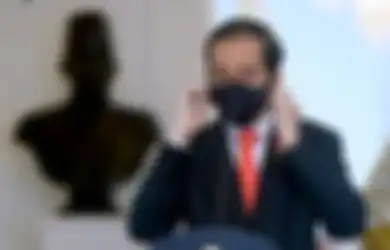 Bak Pinang Dibelah Dua, Pria Ini Mendadak Viral Gegara Wajahnya Mirip Presiden Jokowi, Siapa?