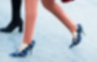 Cewek Harus Tahu! 7 Trik Pakai Heels Biar Kaki Enggak Sakit & Lecet