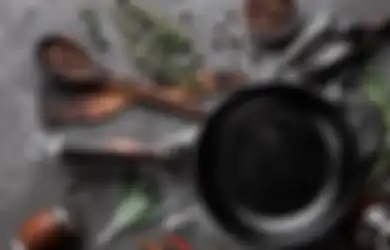 Peralatan Dapur Bau Amis Setelah Dipakai Masak Ikan? Coba Tambahkan Soda Kue Sebelum Dicuci, Siap-siap Kaget dengan Hasilnya yang Menakjubkan!
