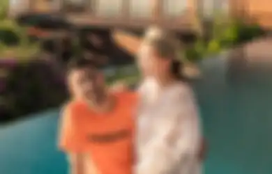 Buang Jauh-jauh Gengsi Meski Sandang Status Artis Papan Atas di Indonesia, Nagita Slavina Rela Gunakan Tangan Mulusnya untuk Cuci Pakaian Dalam Dengan Sabun Hotel Saat Liburan