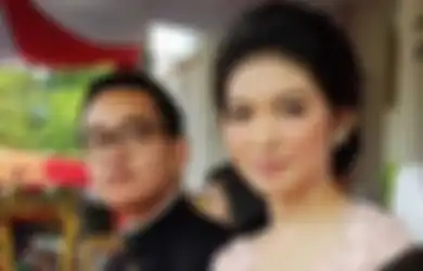 Selangkah Lagi Jadi Istri Pejabat, Selvi Ananda Tampil Sederhana Temani Gibran Rakabuming Nyoblos di Pilkada Solo 2020