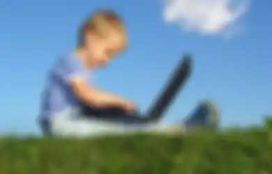 Banyak Main Internet, Risiko bagi Anak: Gangguan Pemusatan Perhatian