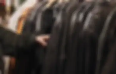 Pengin Jaket Kulit Jadul Terlihat Kece? Gini Cara Gampang Merawatnya!