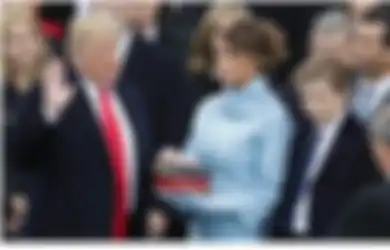 Panen Hujatan Setelah Gagal Jadi Presiden Amerika Lagi, Tak Disangka Ini 7 Hal Kontroversial yang Dilakukan Oleh Donald Trump Sebagai Presiden AS