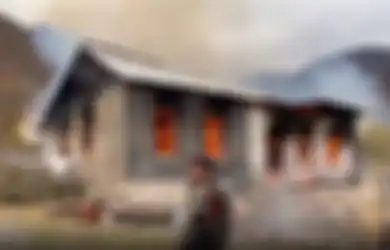 'Saya Tidak akan Meninggalkan Apapun untuk Muslim', saat Etnik Armenia Bakar Rumahnya Sendiri, Tak Sudi Terima Kemenangan Azerbaijan