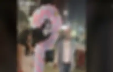 Perayaan Kehamilan dengan Gelar Acara Syukuran Berbuah Malapetaka, Sang Istri Tersungkur Ditabrak Sosok Ini