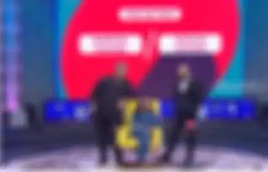 Tak Terima Suaminya Dipanggil dengan Sebutan Tak Pantas, Iis Dahlia Labrak Seorang Pramugari: Tolong Hargai Saya Mbak