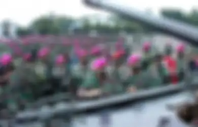 Alat Tempur Marinir Disidak, Konvoi Pasukan Paling Elite Kebanggaan Panglima TNI Mendadak Berhenti di Dekat Markas Besar FPI, Sosok Ini Sampai Heran: Apa Maksudnya?