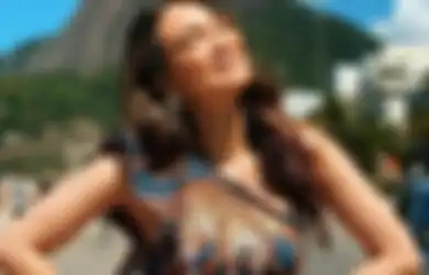 Pantas Bisa Buat Ariel NOAH Sampai Reino Barack Klepek-kelepek, Tak Hanya Jago Akting Ternyata Luna Maya Juga Lihai Menari Bali, Lirikan Matanya Jadi Sorotan