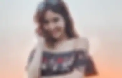 Gisella Anastasia Kepergok Asyik Joged Bareng Teman Pria Saat Gempi Tengah Tertidur