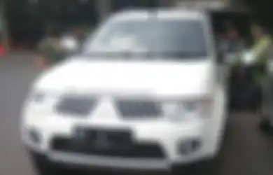 Nekat Terobos Pintu Mabes Polri, Pajero Sport Berpelat RI 1 Ini Dicegat Provost, Polisi Bongkar Motif di Baliknya