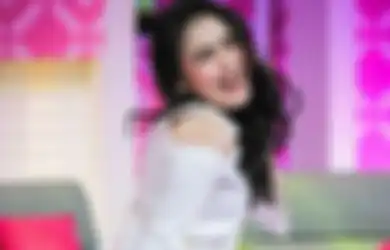 Hidup Jauh-jauh dari Mantan Suami, Ayu Ting Ting Ungkap sang Buah Hati Tak Pernah Tahu-menahu Perihal Sosok Enji Baskoro: Dia Kayak Ditelan Bumi
