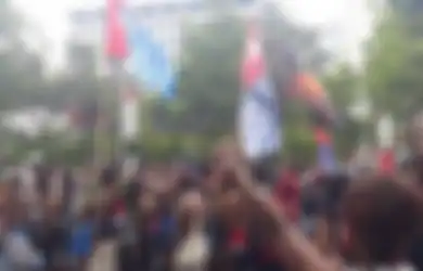 Terobos Masuk KJRI Melbourne, Orang Tak Dikenal Kibarkan Bendera Bintang Kejora dan Spanduk 'TNI Out, Stop Killing Papua', Istana Angkat Bicara