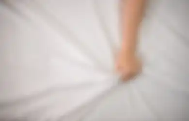 Gerakan Jari atau Kaki Bisa Jadi Tanda, Berikut Ini 6 Ciri Wanita Sudah Orgasme Saat Hubungan Intim