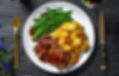 Bahaya! Jangan Konsumsi 9 Makanan & Minuman Ini Secara Bersamaan 
