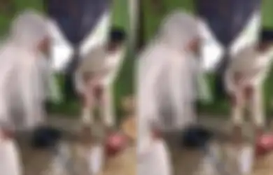 Bukannya Nikmati Malam Pertama dengan Tenang, Pasangan Pengantin Ini Justru Harus Kuras Seisi Rumah Usai Diterjang Banjir, sang Istri Cuma Bisa Tertawa Pilu