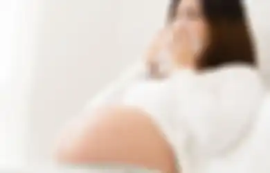Cara Mengatasi Hidung Tersumbat Saat Hamil, Bolehkah Minum Obat? 