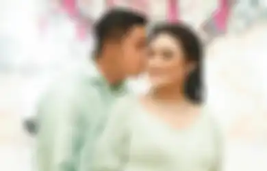 Kebahagian di Awal Tahun, Istri Adly Fairuz Lahirkan Anak Pertamanya