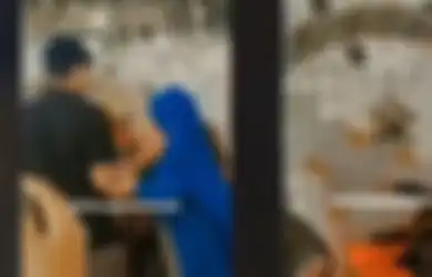 2 Tahun Pacaran Akhirnya Kandas dan Berlabuh ke Pelukan Pria Lain, Wanita Ini Menjerit Histeris Hingga Pingsan Saat Mantan Nekat Hadiri Pesta Resepsinya, Tamu Undangan Heboh!