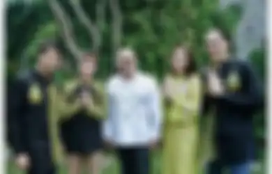 Maia Estianty Sebut Sang Suami Sosok yang Biasa Saja Meski Berstatus Konglomerat Tajir, Begini Gambaran Irwan Mussry di Mata Al El Dul, Sang Anak Sambung Ternyata Sempat Terkecoh