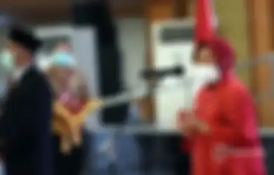 Dilarang Rangkap Jabatan Karena Undang-undang, Mensos Risma Malah Minta Staf Barunya Lakukan Ini: Nggak Usah Sungkan Sama Saya