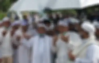Dibubarkan Pemerintah Karena  Berbaiat ISIS, FPI Langsung Ambil Tindakan Ini, Habib Rizieq Belum Tahu?
