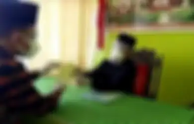 Mengharukan, Mempelai Wanitanya Dikarantina Gara-gara Positif Covid-19, Pria Ini Terpaksa Jalani Prosesi Pernikahan Sendiri