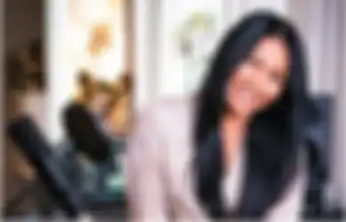 Berstatus Diva Internasional dengan Segala Kelimpahan Harta, Anggun C Sasmi Kepergok Gunakan HP Jadul dan Ngaku Ogah Ganti yang Lebih Baru, Ini Alasannya...