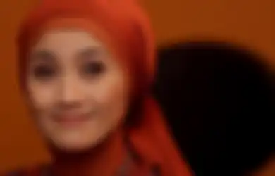 Gagal Jadi Permaisuri Irwan Mussry Setelah 8 Tahun Bersama, Inilah 2 Sosok Mantan Suami Desy Ratnasari yang Kini Bak Hilang Ditelan Bumi, Wajahnya Tak Kalah Tampan Dari Suami Maia Estianty