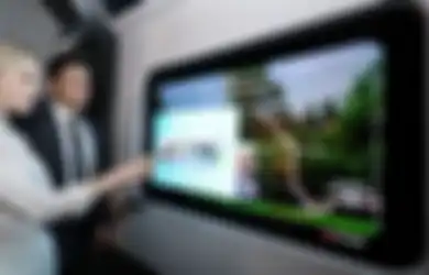LG Siapkan TV Transparan Untuk Keluarga di CES 2021, Seperti Apa?