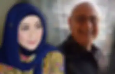 Tak Heran Tetap Cantik Jelita Diusia Hampir Setengah Abad hingga Pesonanya Sempat Pikat Hati Irwan Mussry, Intip Potret Ibunda Desy Ratnasari yang Wariskan Wajah Menawan Padanya