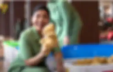 Jenguk Prajurit TNI AD di Rumah Sakit, Istri Jenderal TNI Andika Perkasa Tak Kuat Menahan Tangis Lihat Momen Mengharukan Ini pada Salah Satu Pasien