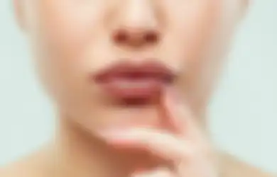 Nyesel Baru Tahu Sekarang, 2 Bahan Alami yang Ramah di Kantong Ini Ternyata Ampuh Cerahkan Bibir,  Bye Bye Bibir Hitam!