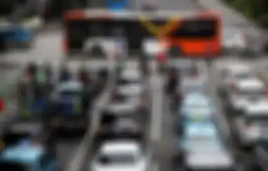 Wabah Corona Makin Tak Terkendali, Warga Depok Meninggal di Taksi Online Setelah Ditolak 10 RS Rujukan Covid-19, Fasilitas Kesehatan Sudah Kolaps Sejak November 2020