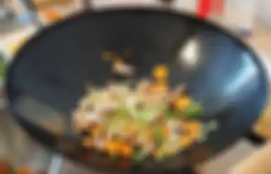 Cara Mengatasi Wajan Biasa Agar Bisa Jadi Anti Lengket, Cukup Pakai Bumbu Dapur Ini