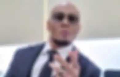 Selama Ini Tak Diketahui Publik, Deddy Corbuzier Justru Ngaku Sendiri Pernah Ditawar Rp 2 Miliar untuk Temani Sosok Ini Selama 3 Hari di Luar Negeri: Saya Pernah Ditawar...