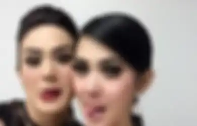 Kapok Unggah Foto Bareng Mulan Jameela, Dari Syahrini hingga Nagita Slavina Tak Berkutik Diserang Haters, Ada yang Sampai Hapus Postingan