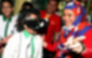 Siapa Deva Rachman? Ini Sosok Wanita yang Disebut-sebut Istri Kedua Syekh Ali Jaber, Anak Profesor Ternama di Indonesia