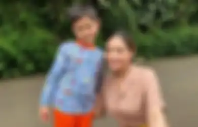 Antar Rafathar ke Sekolah, Fashion Nagita Slavina Jadi Sorotan Sampai Dibandingkan dengan Ayu Ting Ting, Gantian Istri Raffi Ahmad yang Plagiat?