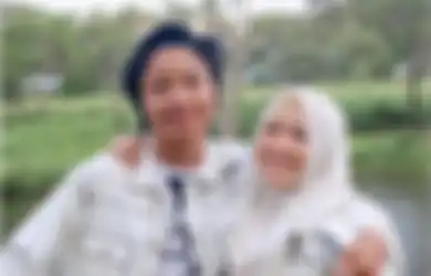 Emosinya Sudah di Ubun-ubun, Okie Agustina Murka Anak Bujangnya Dihujat Hingga Disebut Netizen Begini, Mantan Istri Pasha Ungu Beri Peringatan Keras: Beberapa Akun Udah Dilacak!