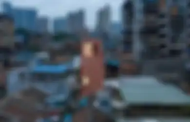 Rumah Mungil Modern yang Nyaman Ini Tetap Harmonis di Lingkungan Padat
