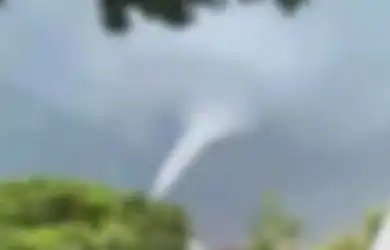 Amankan Rumah dari Hujan Lebat dan Angin Kencang, Begini Caranya!