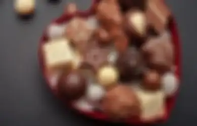 Jadi Hadiah Valentine, Ini Manfaat dan Risiko Cokelat Bagi Kesehatan!