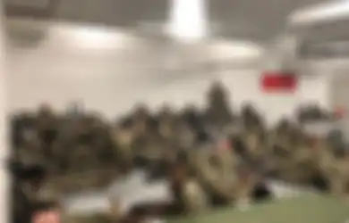Memprihatinkan, Beredar Foto Garda Nasional Istirahat Serampangan di Parkiran Gedung Capitol, Istri Joe Biden: Terima Kasih Telah Menjaga Saya dan Keluarga
