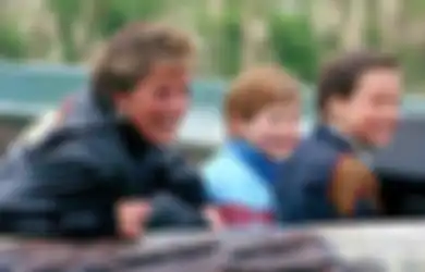 Yuk Intip 6 Foto Masa Kecil Pangeran Harry yang Cute Abis! (Part 2)