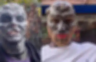 Tato Seluruh Tubuhnya, Belah Lidahnya, hingga Ubah Bentuk Hidung, Kondisi Pria 'Alian Hitam' Ini Justru Mengerikan, Nasibnya Kini Pun Tak Kalah Memprihatinkan