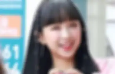 Balasan Chat di Grup Keluarga dari Dita Karang Bikin Salfok, Netizen: 'Typing-nya cantik'