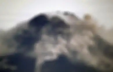 Gunung Merapi Tiba-tiba Punya Dua Kubah Lava, Kepala BPPTKG Langsung Angkat Bicara Singgung Masalah Bahaya: Baru Kali Ini dalam Sejarah!