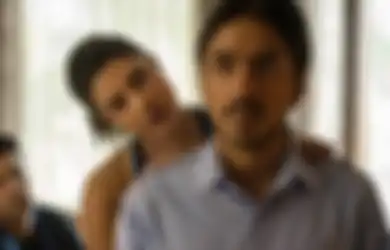 Review The White Tiger (2021): Mirip Film India Slumdog Millionaire Rasa Parasyte