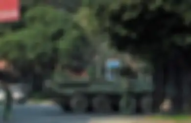 Kondisi Negaranya Makin Memanas, Militer Myanmar Tak Segan Turunkan Kendaraan Lapis Baja untuk Tekan Rakyat Mereka Sendiri